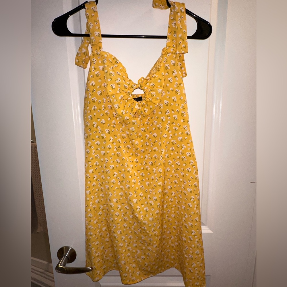 Yellow sundress